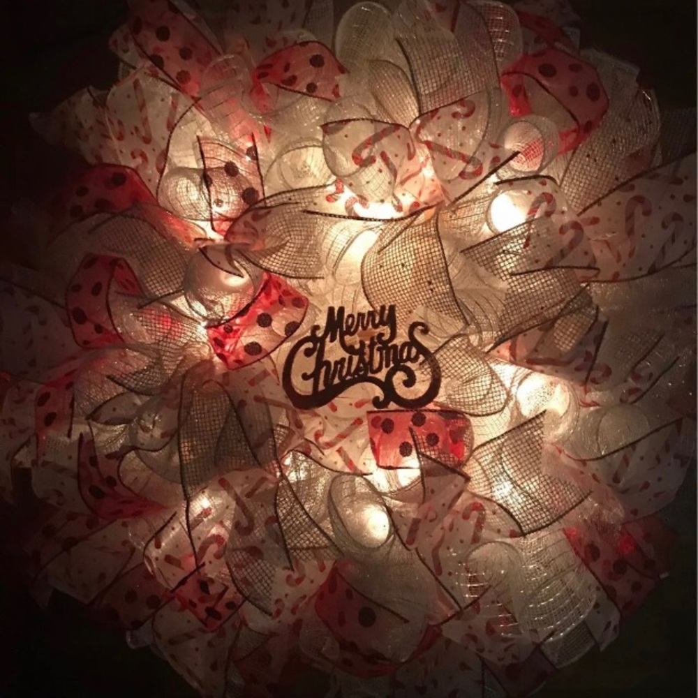 Candycane Wreath - Picture 4 of 4